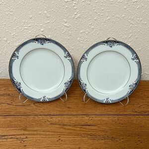 Noritake Squirewood White and Gray Dessert Appetizer Plates set of two